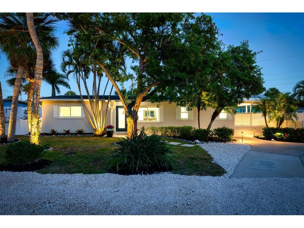 211 85th Street Holmes Beach FL 34217 A4674337 image2