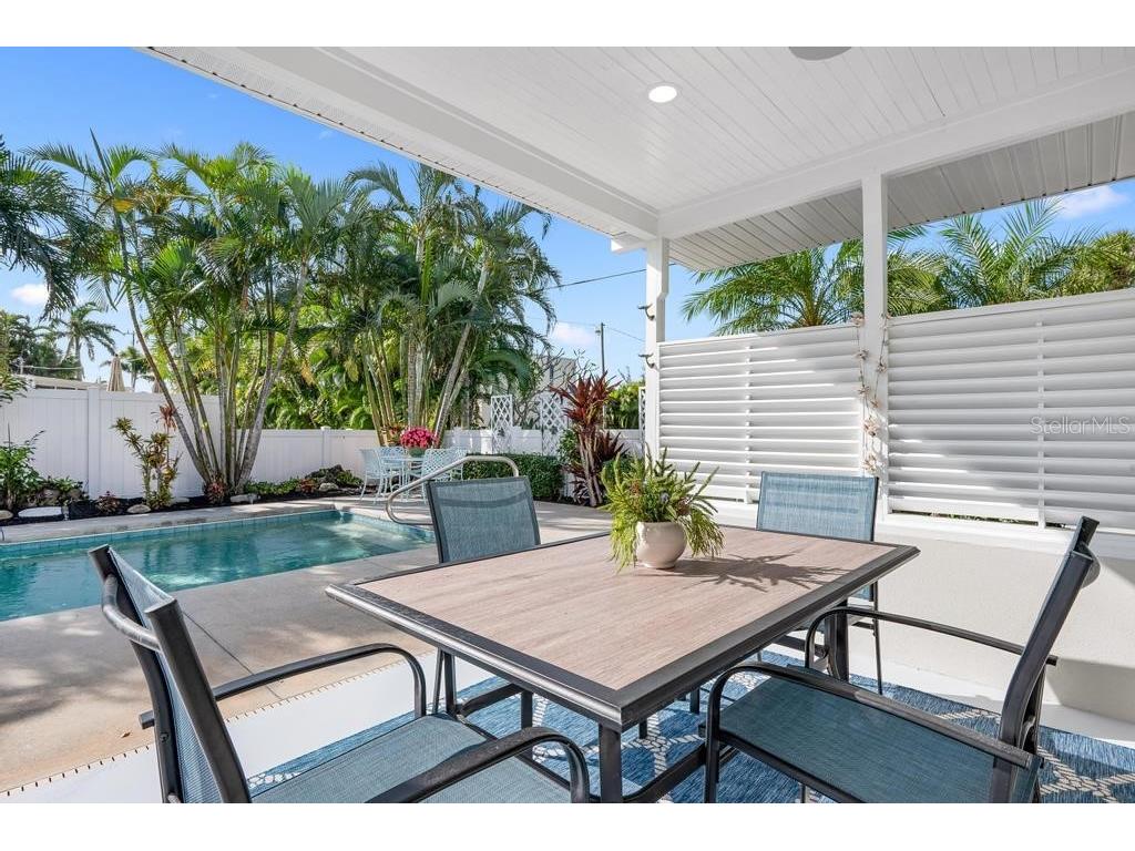 211 85th Street Holmes Beach FL 34217 A4674337 image39