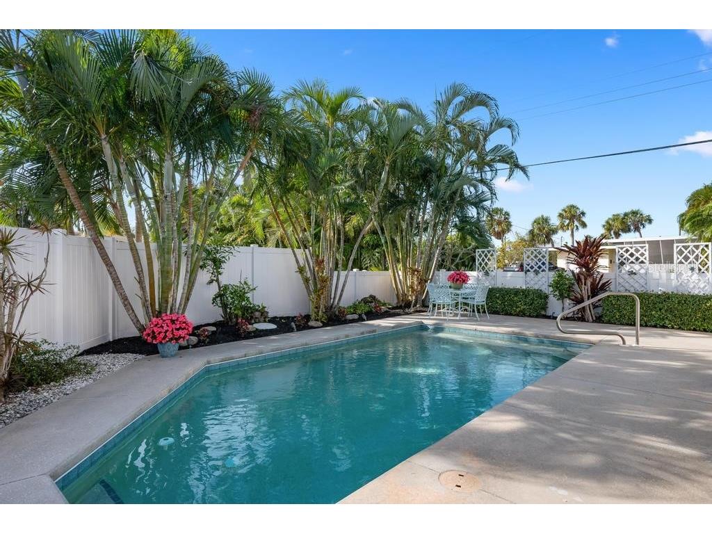 211 85th Street Holmes Beach FL 34217 A4674337 image41