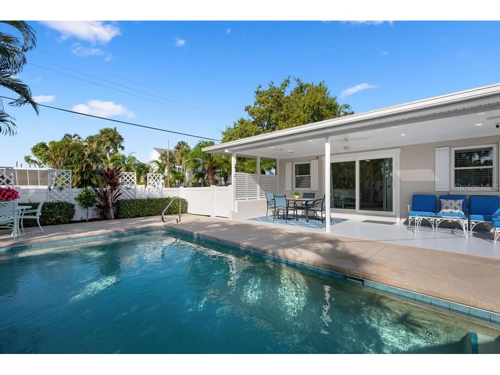 211 85th Street Holmes Beach FL 34217 A4674337 image43