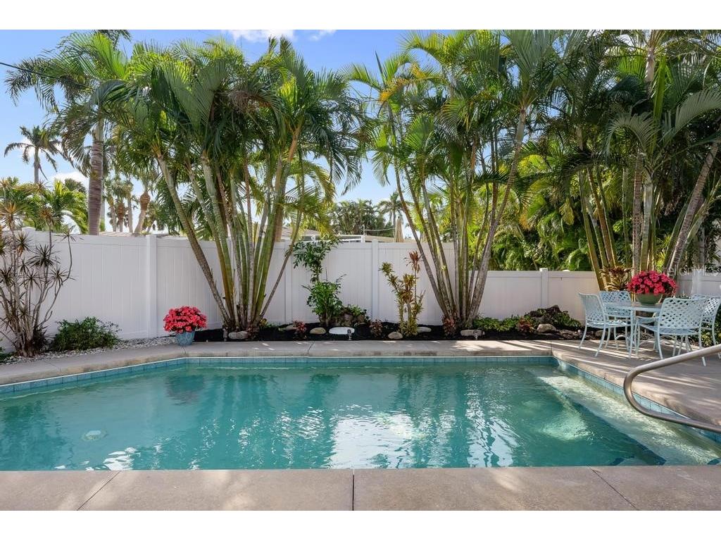 211 85th Street Holmes Beach FL 34217 A4674337 image47