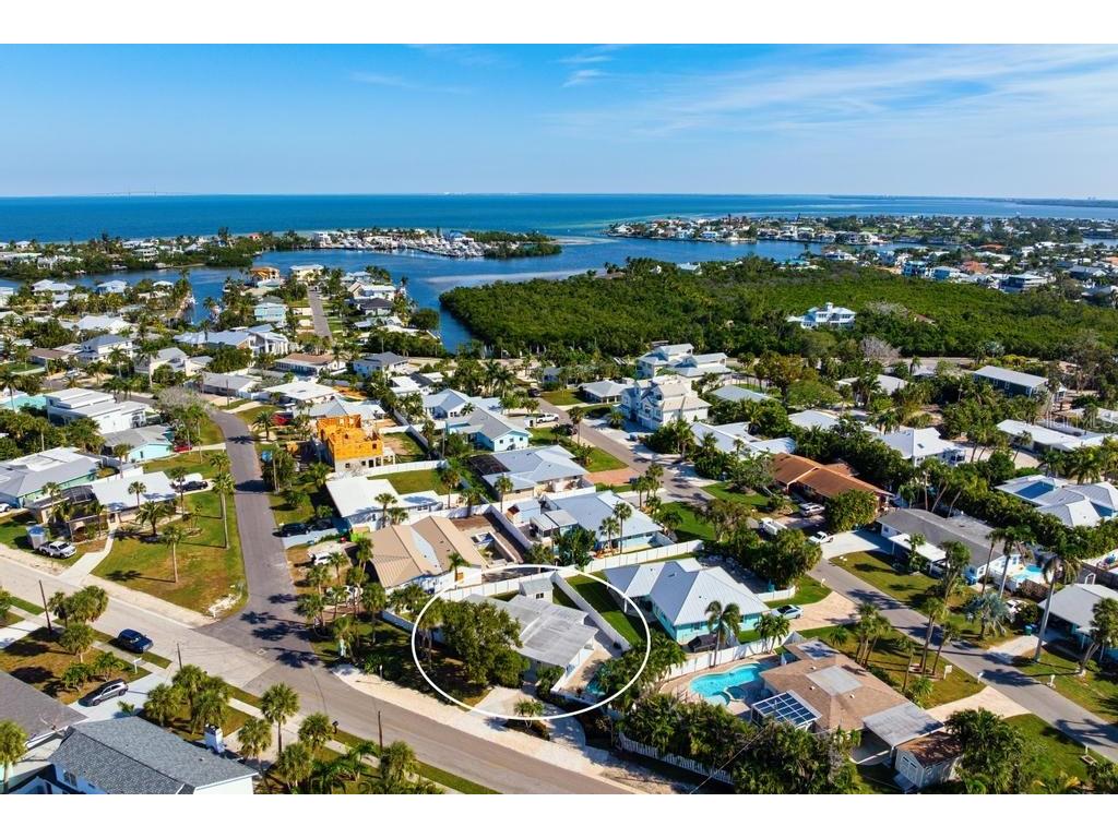 211 85th Street Holmes Beach FL 34217 A4674337 image49