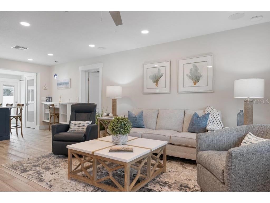 211 85th Street Holmes Beach FL 34217 A4674337 image8