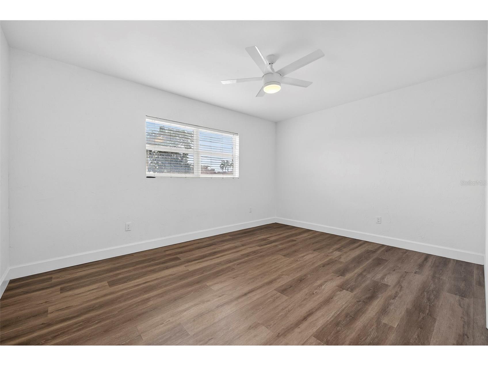 211 89th Avenue N Saint Petersburg FL 33702 TB8479234 image16