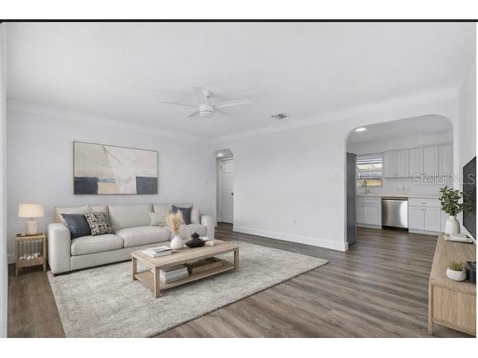 211 89th Avenue N Saint Petersburg FL 33702 TB8479234 image4