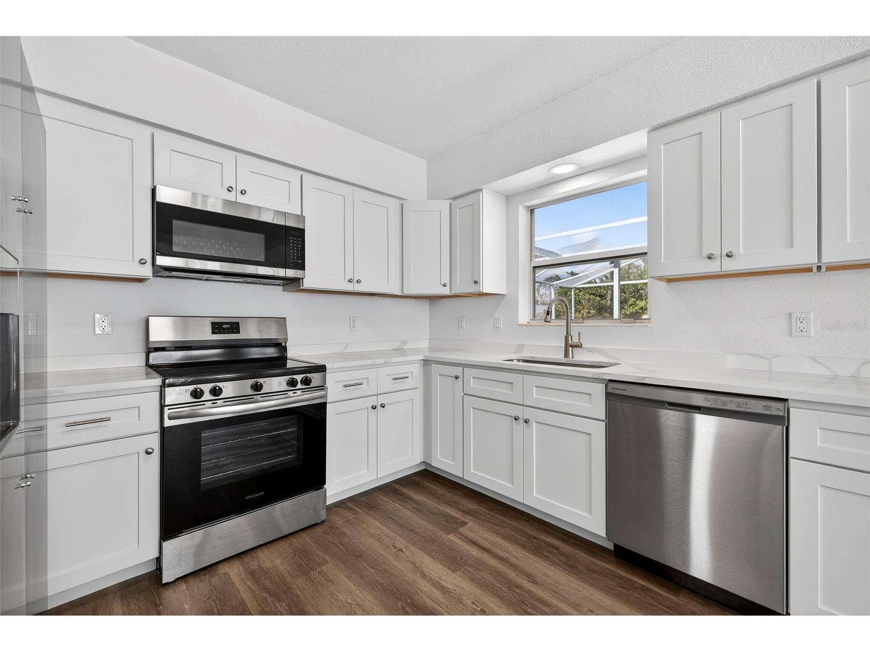 211 89th Avenue N Saint Petersburg FL 33702 TB8479234 image7