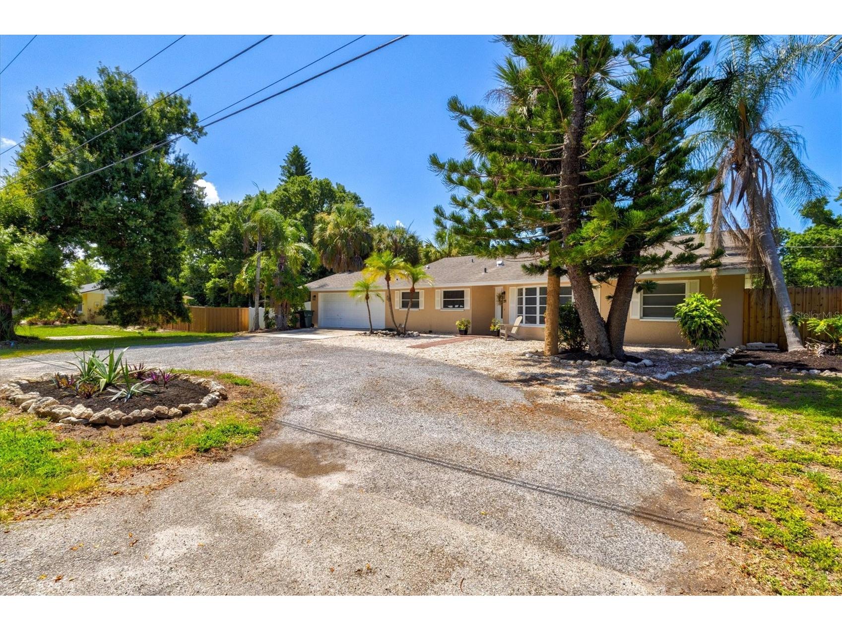 211 Avenida De Bahia Nokomis FL 34275 A4698076 image3