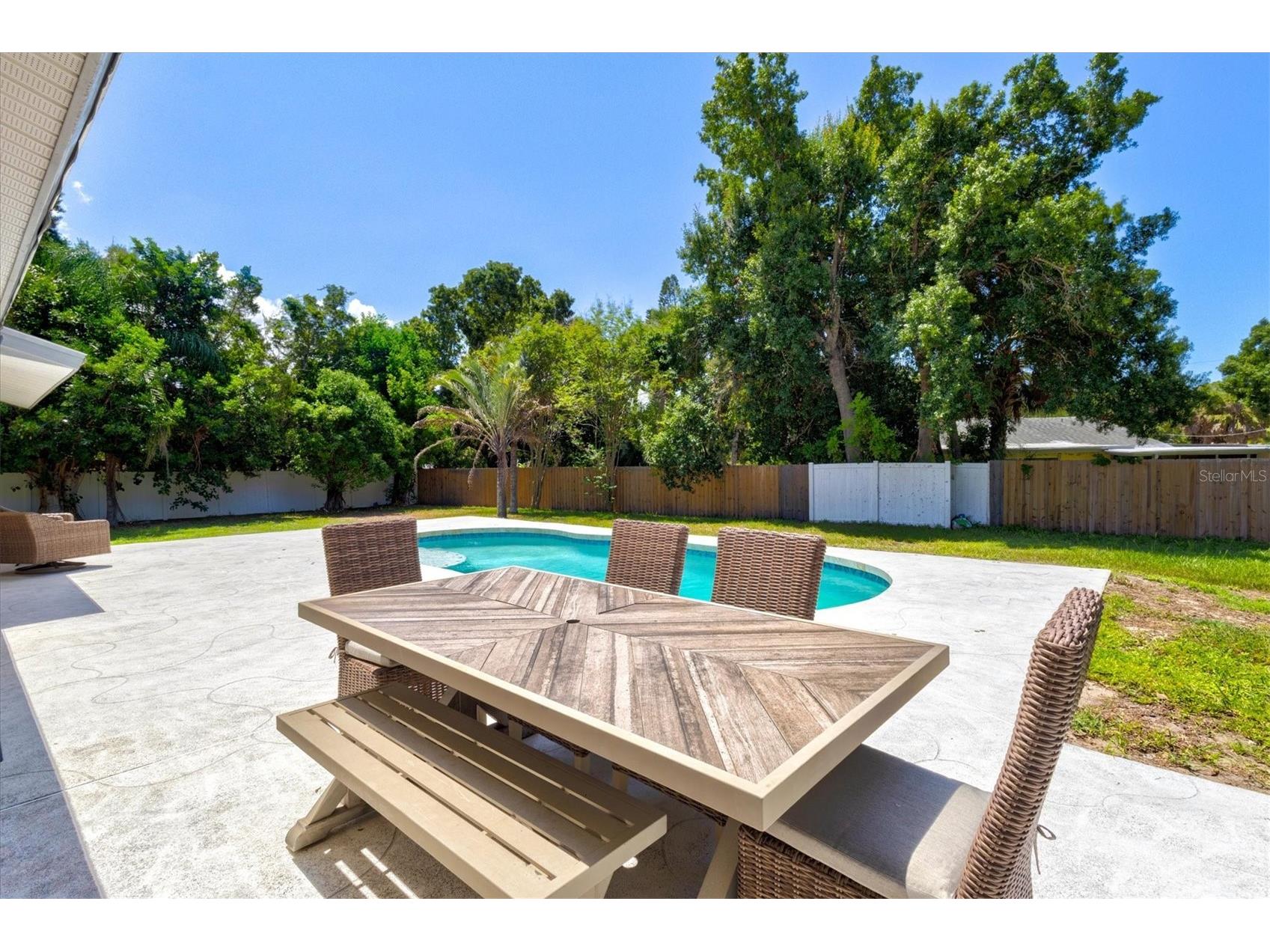211 Avenida De Bahia Nokomis FL 34275 A4698076 image34