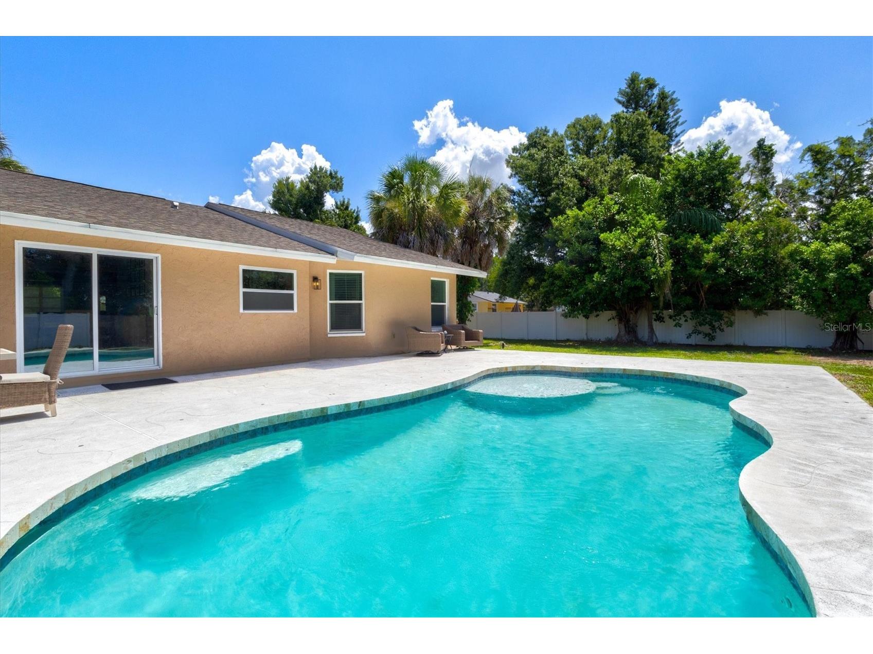 211 Avenida De Bahia Nokomis FL 34275 A4698076 image38