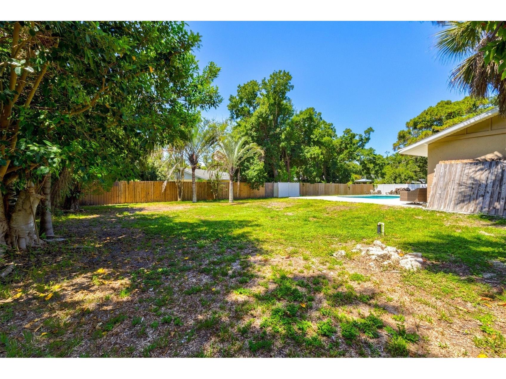 211 Avenida De Bahia Nokomis FL 34275 A4698076 image41