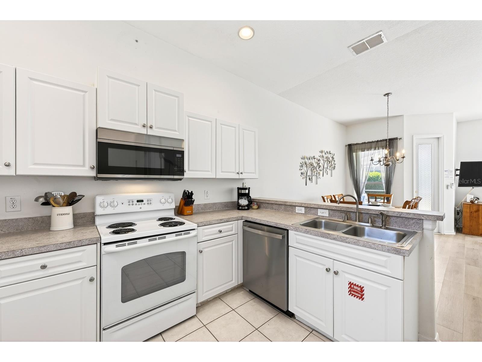 211 Brunello Drive Davenport FL 33897 O6403619 image11