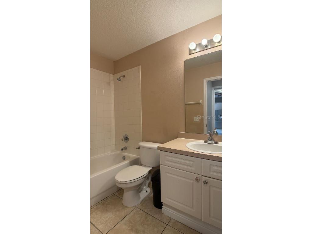 211 Caribbean Drive #LOCKOUT Davenport FL 33897 O6358192 image8