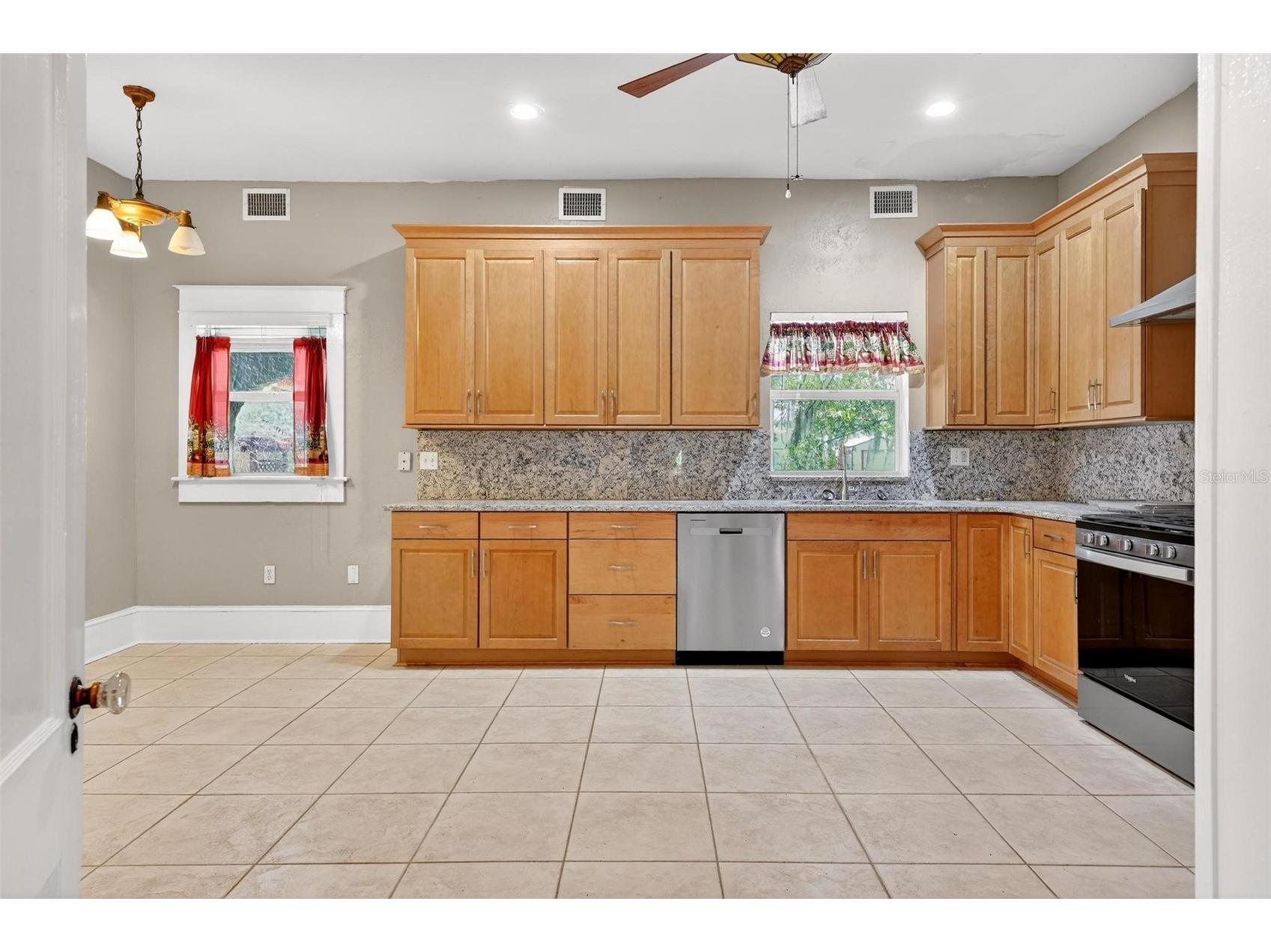 211 Cassady Street Umatilla FL 32784 G5110642 image12