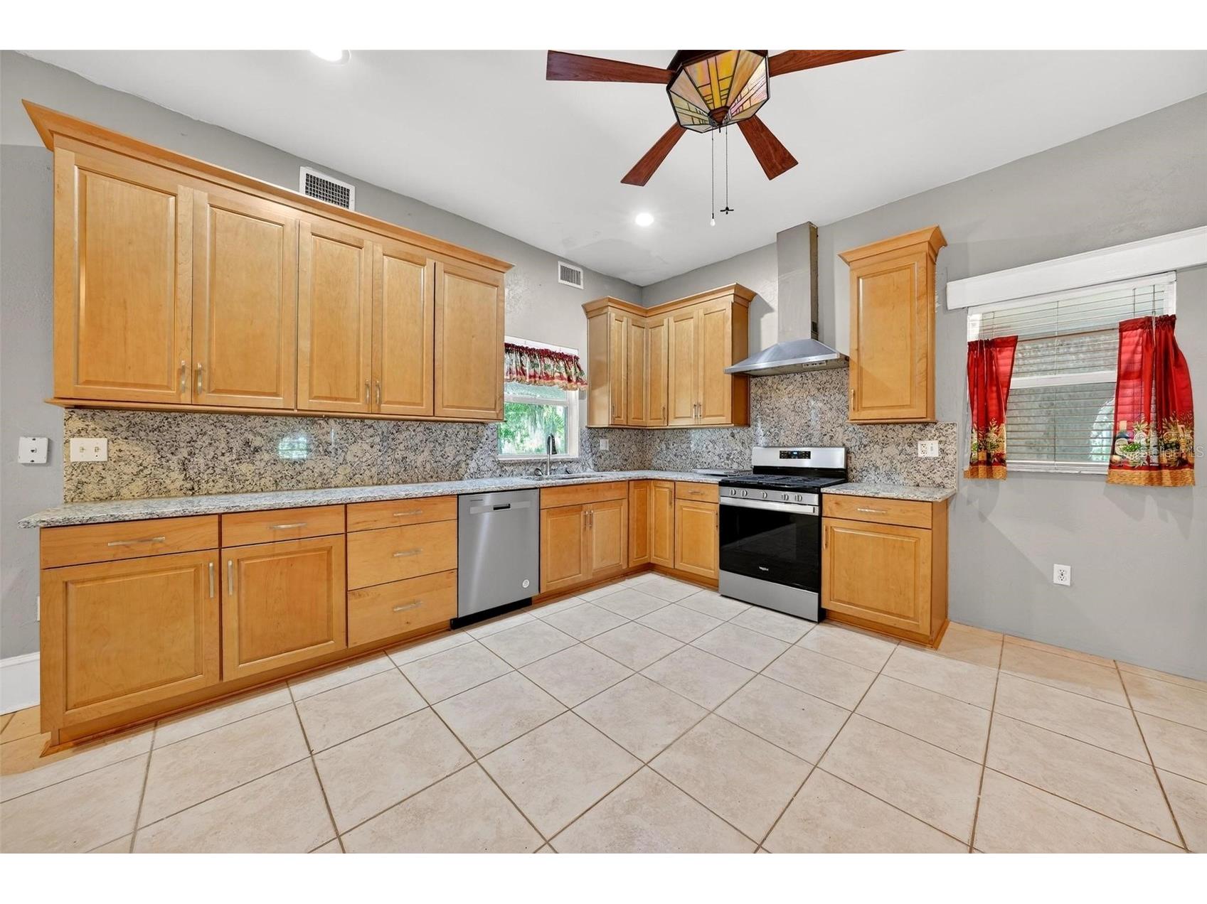 211 Cassady Street Umatilla FL 32784 G5110642 image13