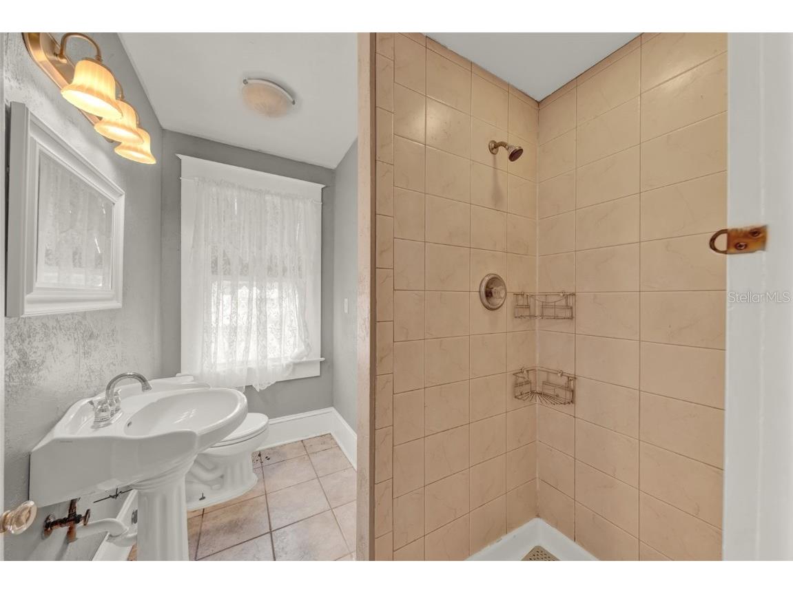 211 Cassady Street Umatilla FL 32784 O6328956 image36