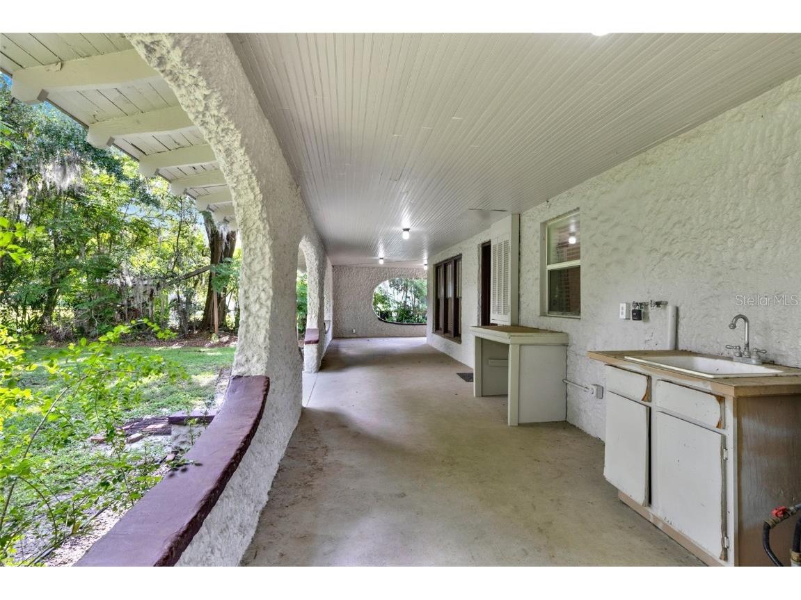 211 Cassady Street Umatilla FL 32784 O6328956 image9