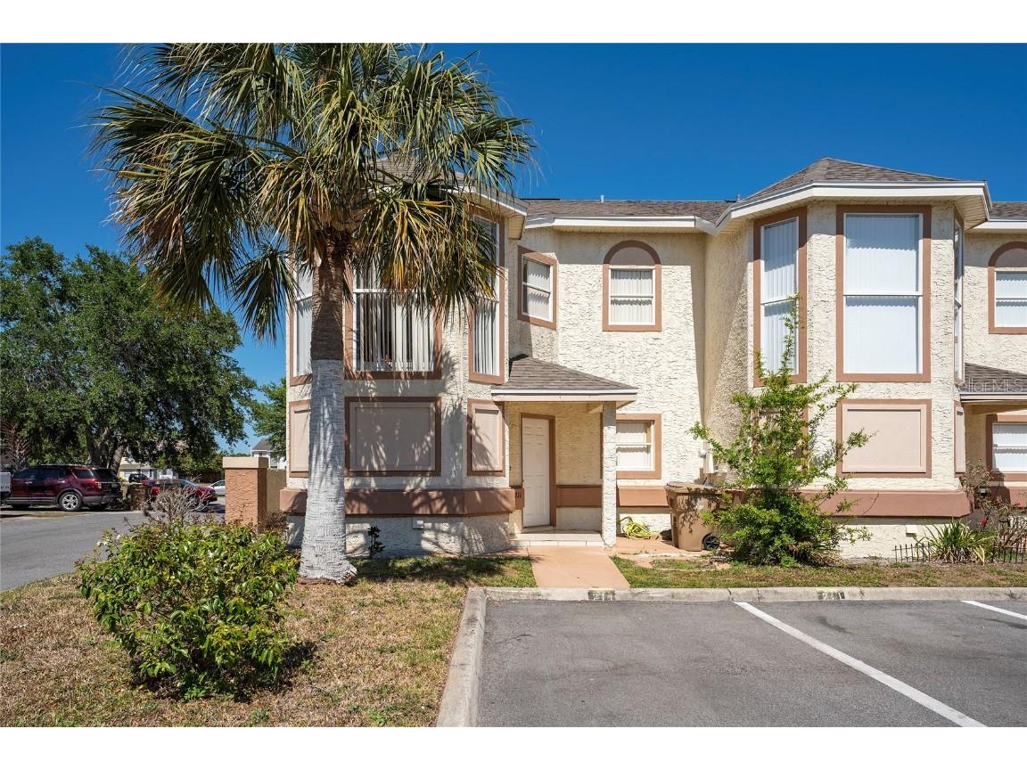 211 Dawn Court Kissimmee FL 34743 S5082586 image1