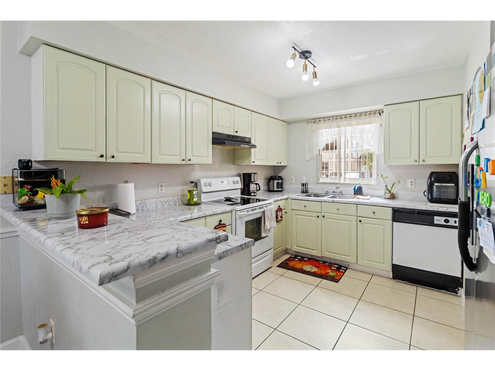 211 Dawn Court Kissimmee FL 34743 S5143257 image8