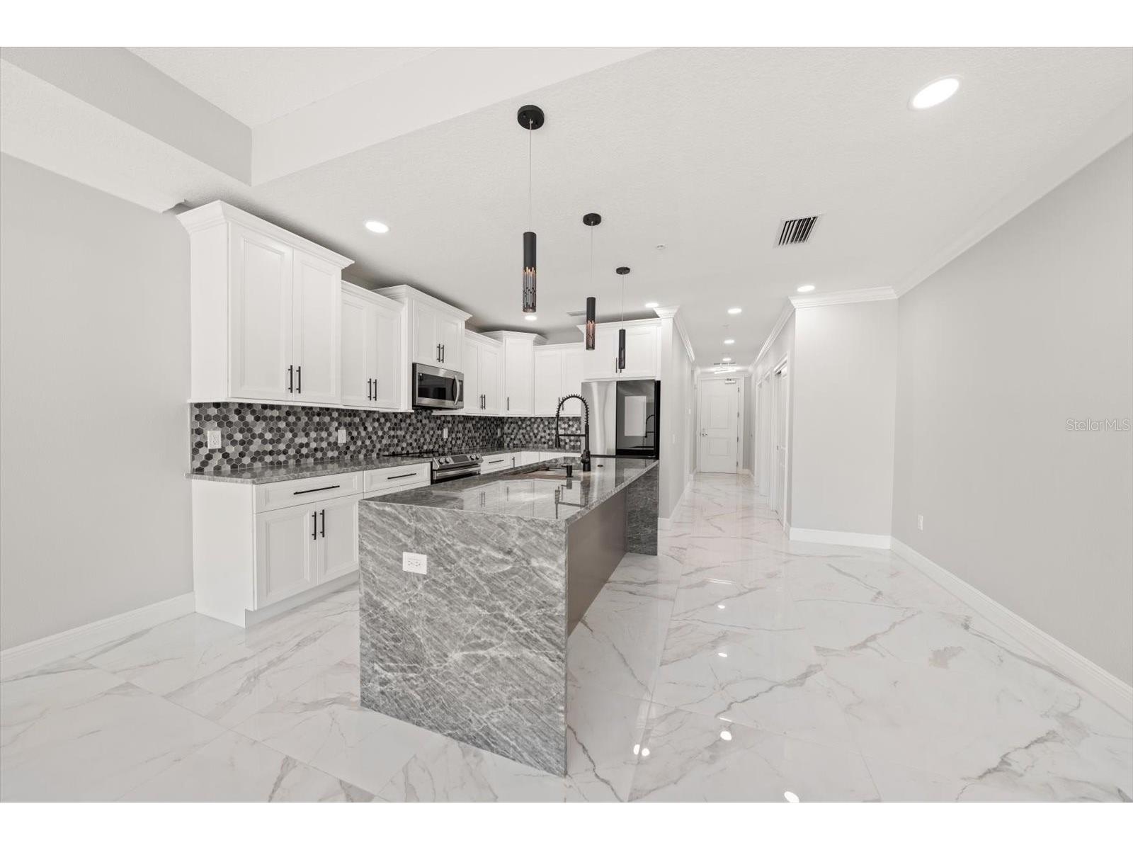 211 Dolphin Point #201 Clearwater FL 33767 TB8485670 image13