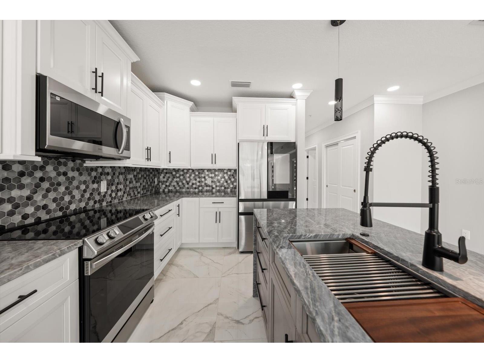 211 Dolphin Point #201 Clearwater FL 33767 TB8485670 image15