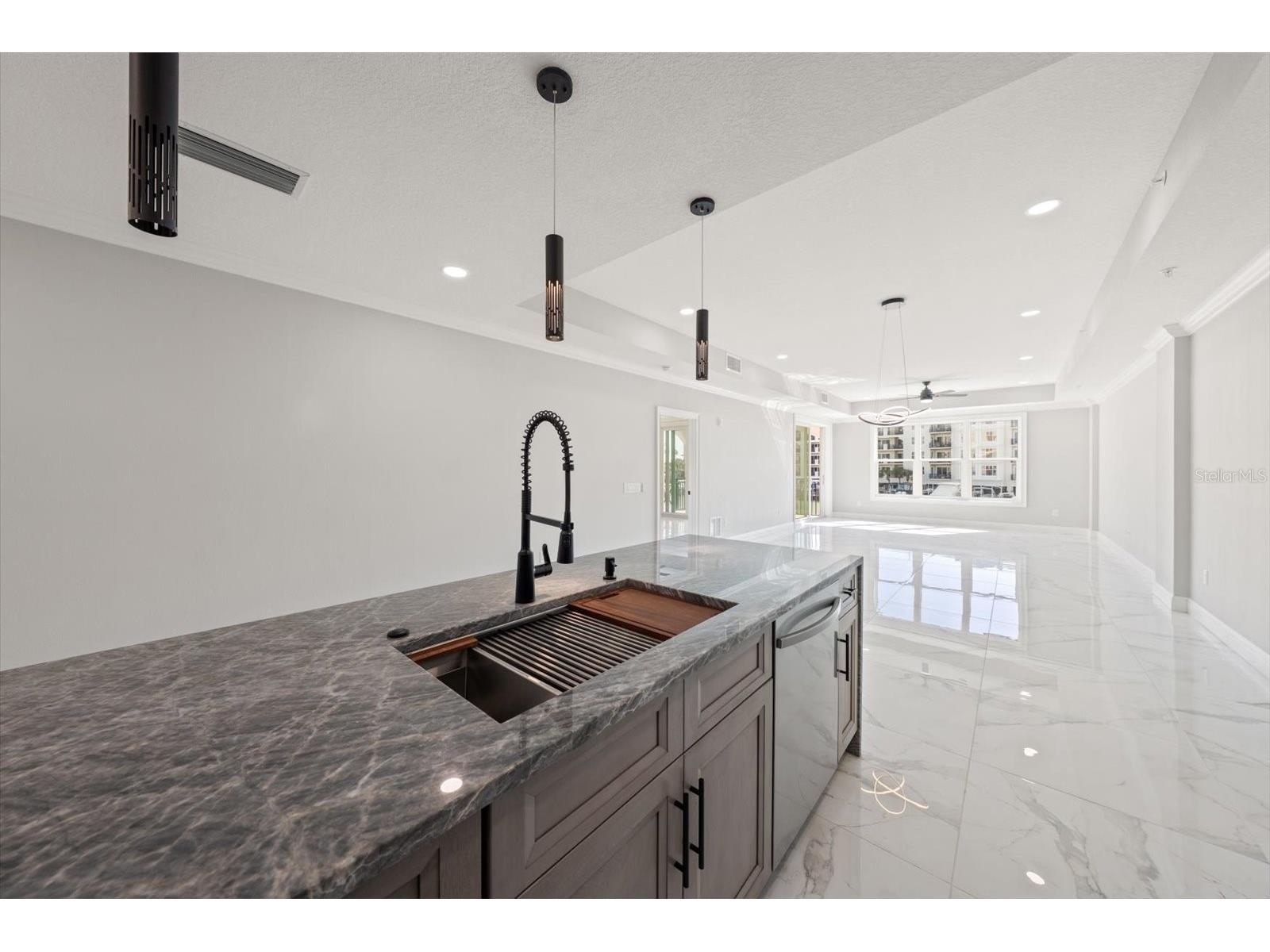 211 Dolphin Point #201 Clearwater FL 33767 TB8485670 image16