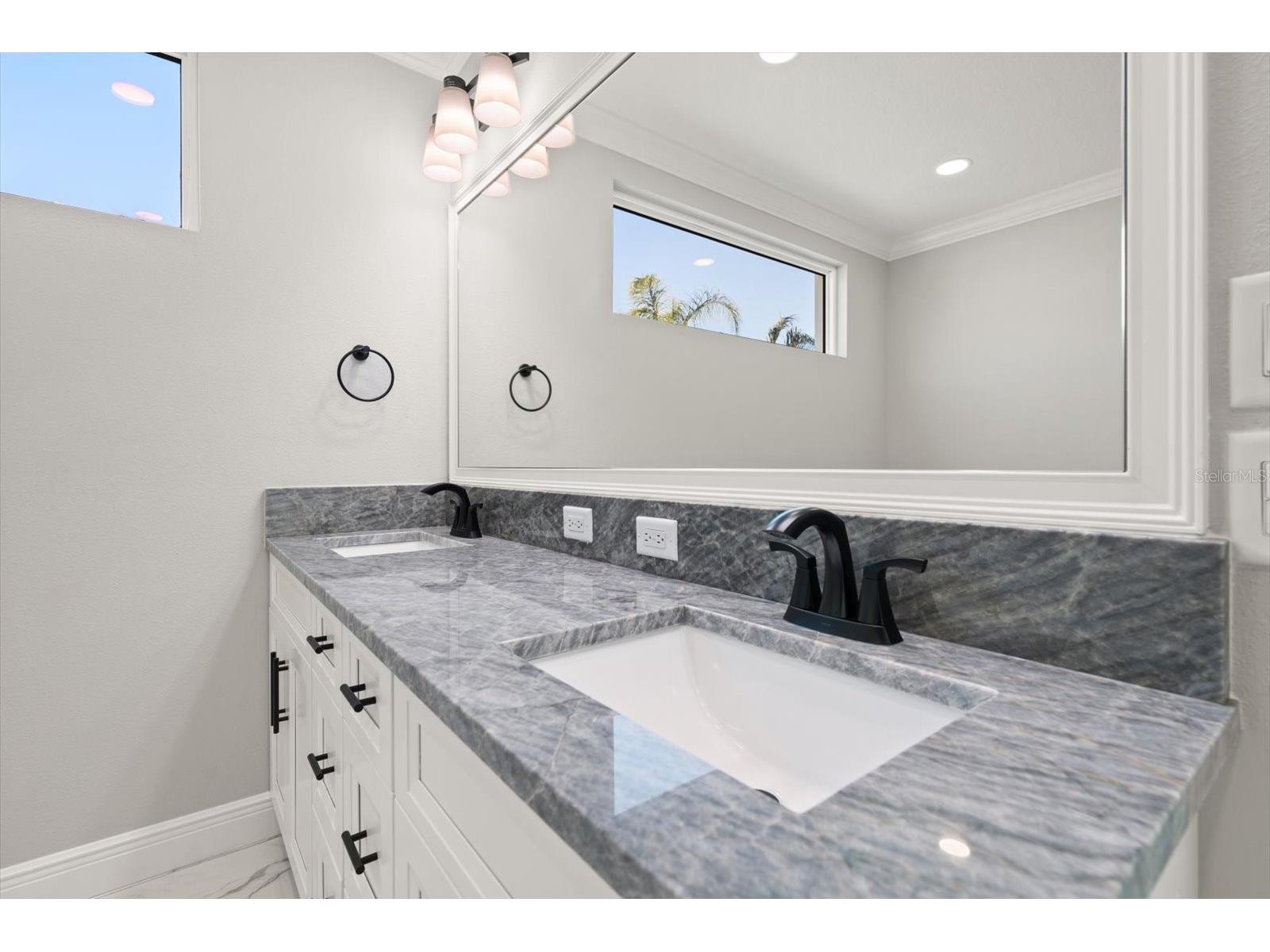 211 Dolphin Point #201 Clearwater FL 33767 TB8485670 image25