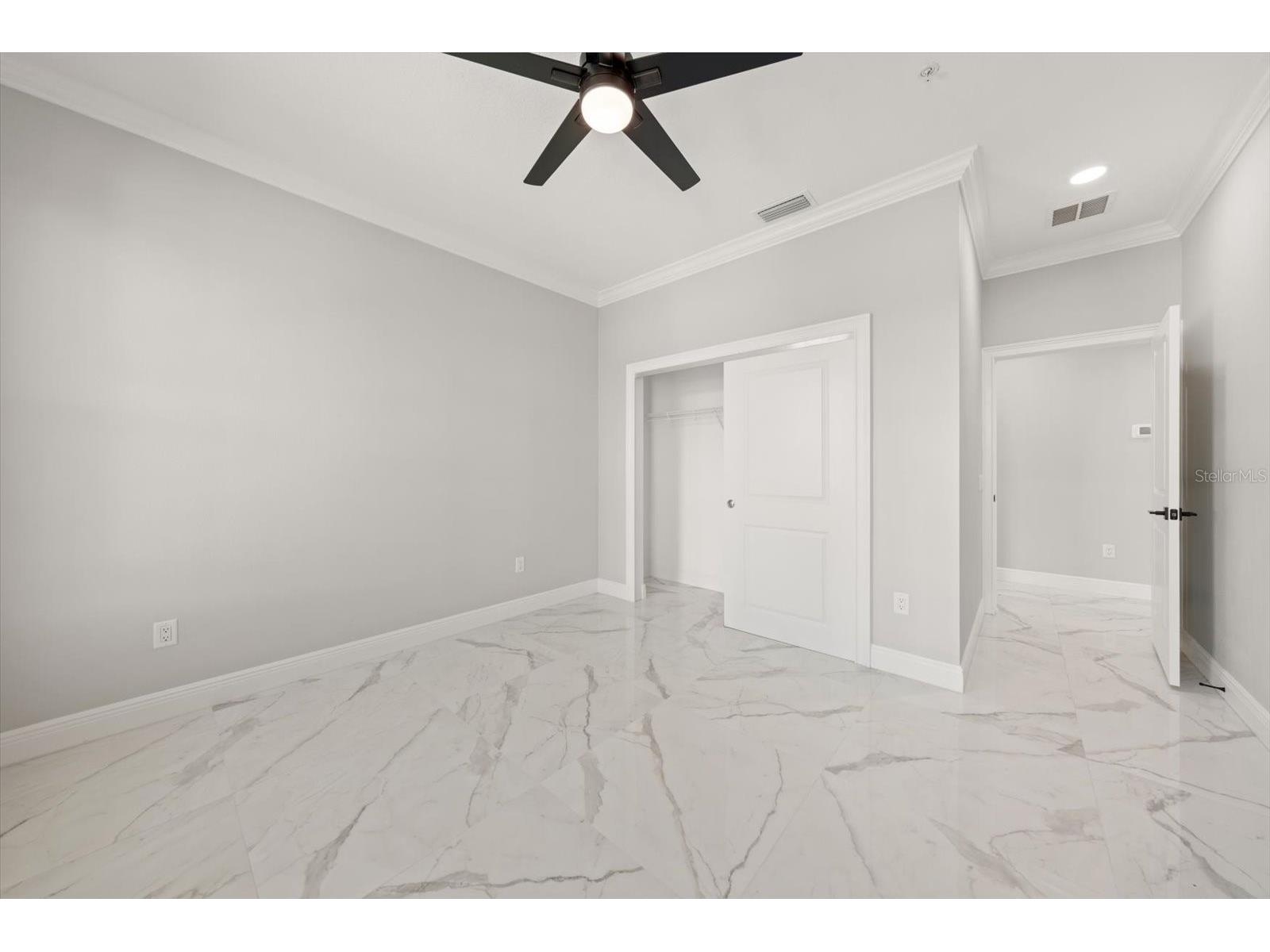 211 Dolphin Point #201 Clearwater FL 33767 TB8485670 image30