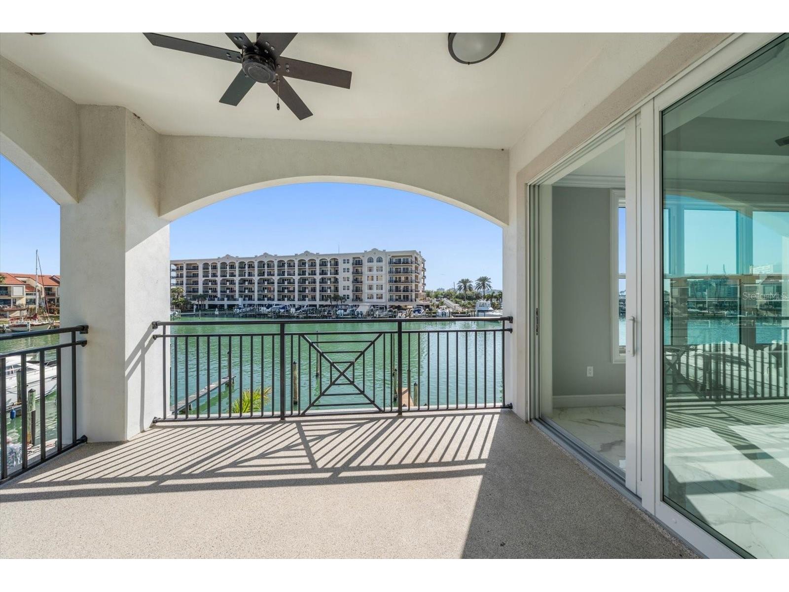 211 Dolphin Point #201 Clearwater FL 33767 TB8485670 image4