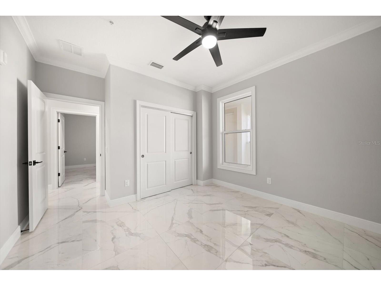 211 Dolphin Point #202 Clearwater FL 33767 TB8459306 image25