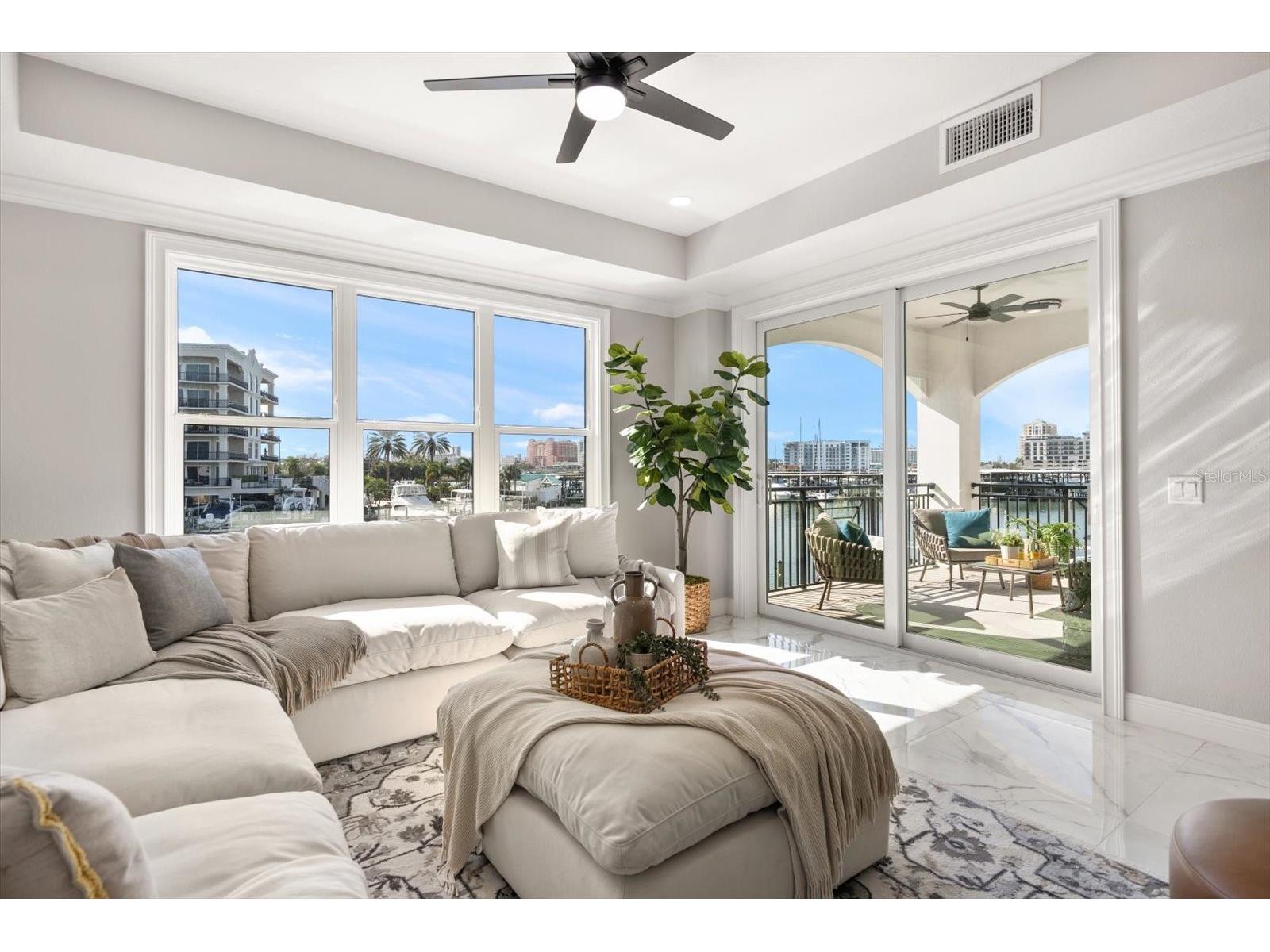 211 Dolphin Point #202 Clearwater FL 33767 TB8459306 image5