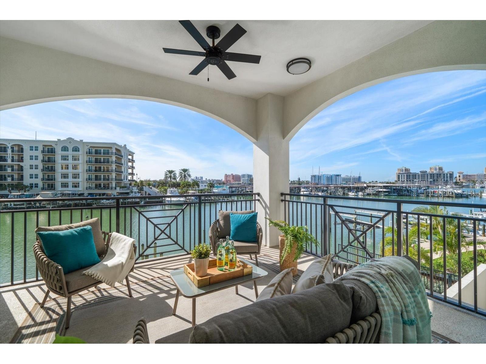 211 Dolphin Point #202 Clearwater FL 33767 TB8459306 image8