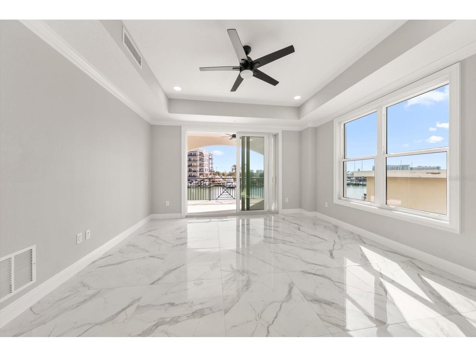 211 Dolphin Point #203 Clearwater FL 33767 TB8485699 image10