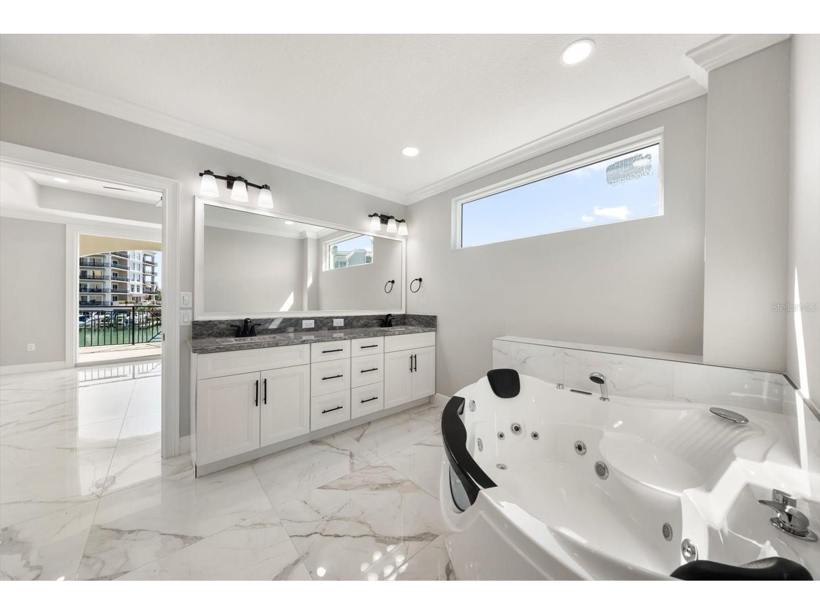 211 Dolphin Point #203 Clearwater FL 33767 TB8485699 image12