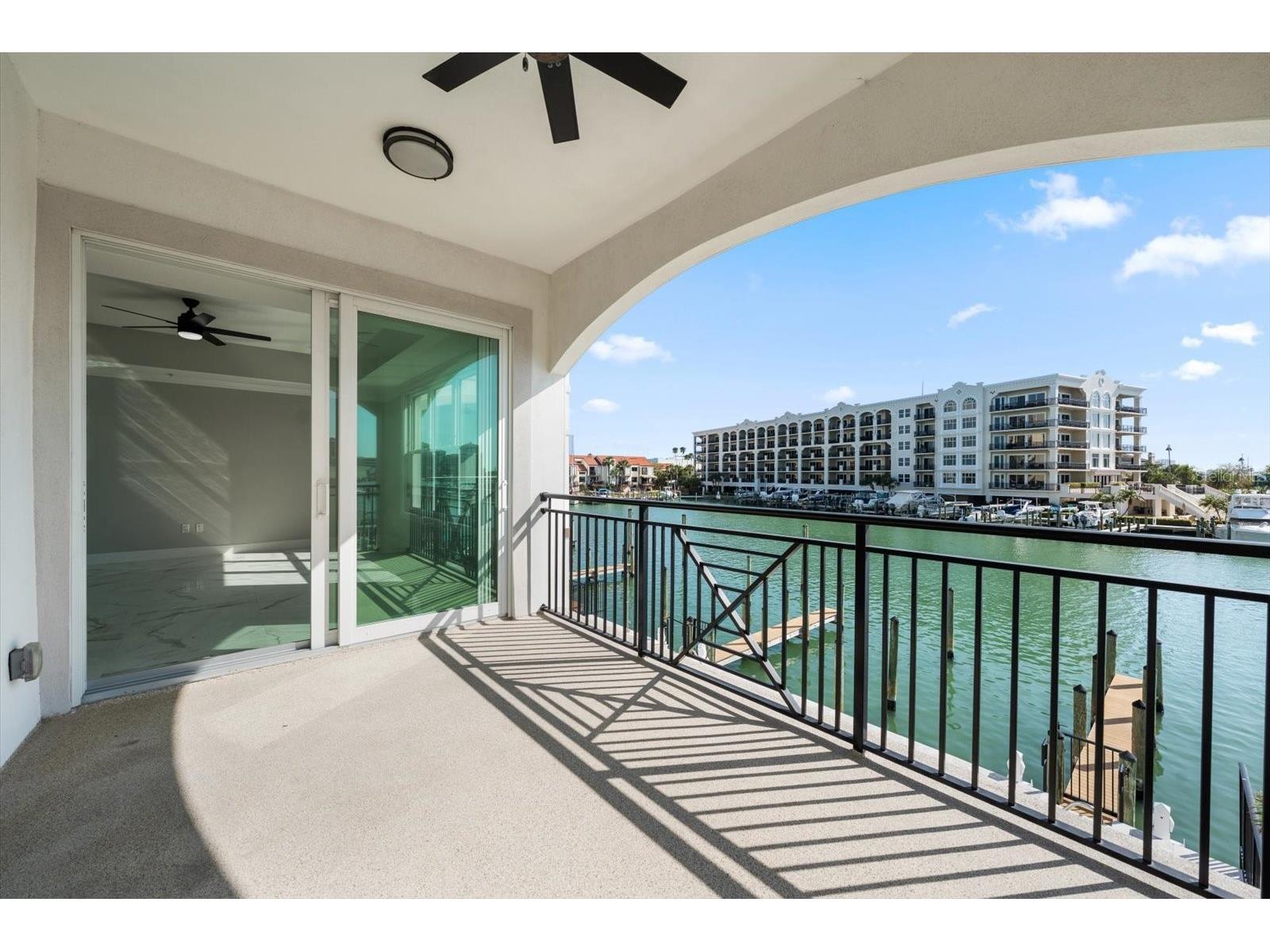 211 Dolphin Point #203 Clearwater FL 33767 TB8485699 image14