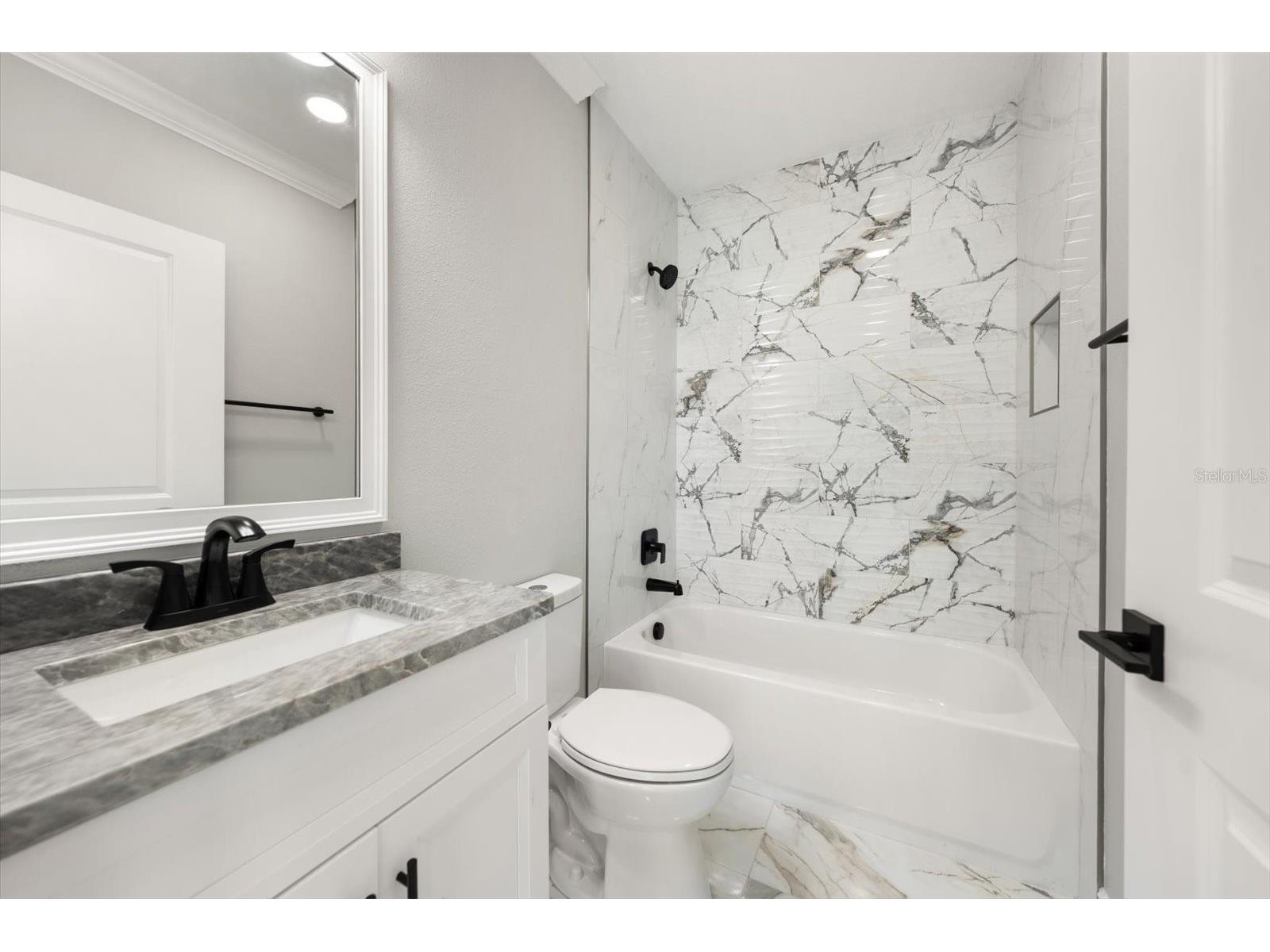 211 Dolphin Point #203 Clearwater FL 33767 TB8485699 image17