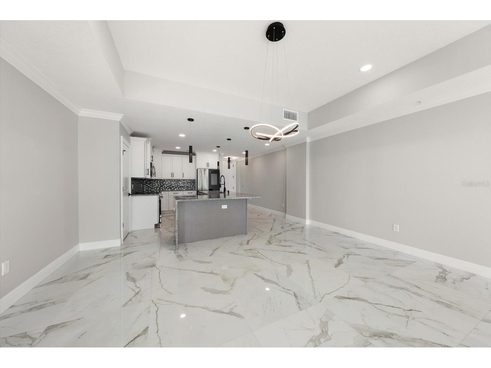 211 Dolphin Point #203 Clearwater FL 33767 TB8485699 image20