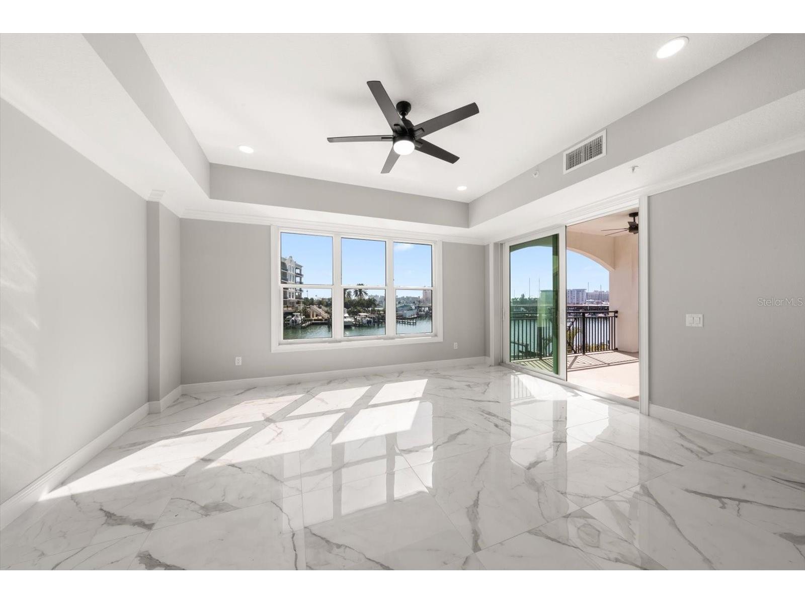 211 Dolphin Point #203 Clearwater FL 33767 TB8485699 image8