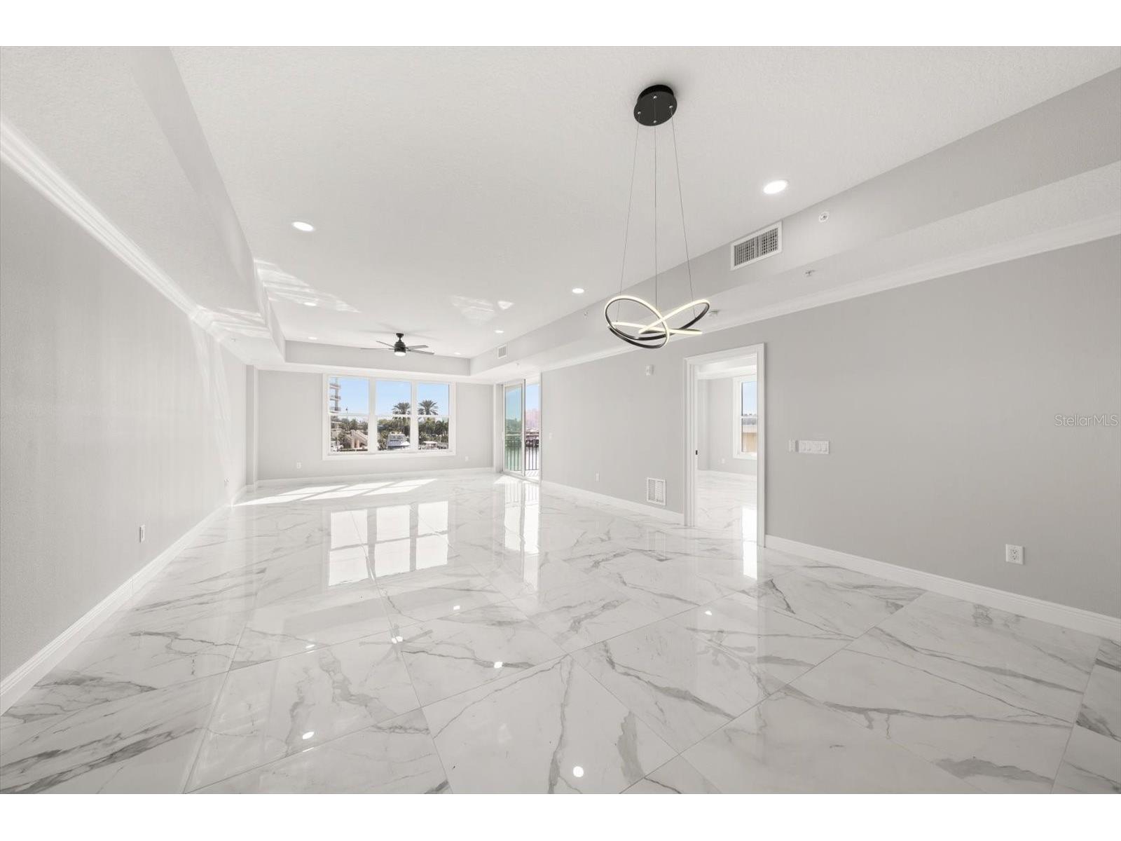 211 Dolphin Point #203 Clearwater FL 33767 TB8485699 image9