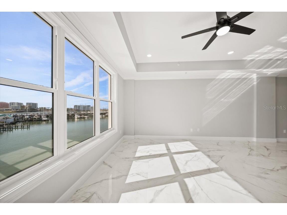 211 Dolphin Point #301 Clearwater FL 33767 TB8459343 image11