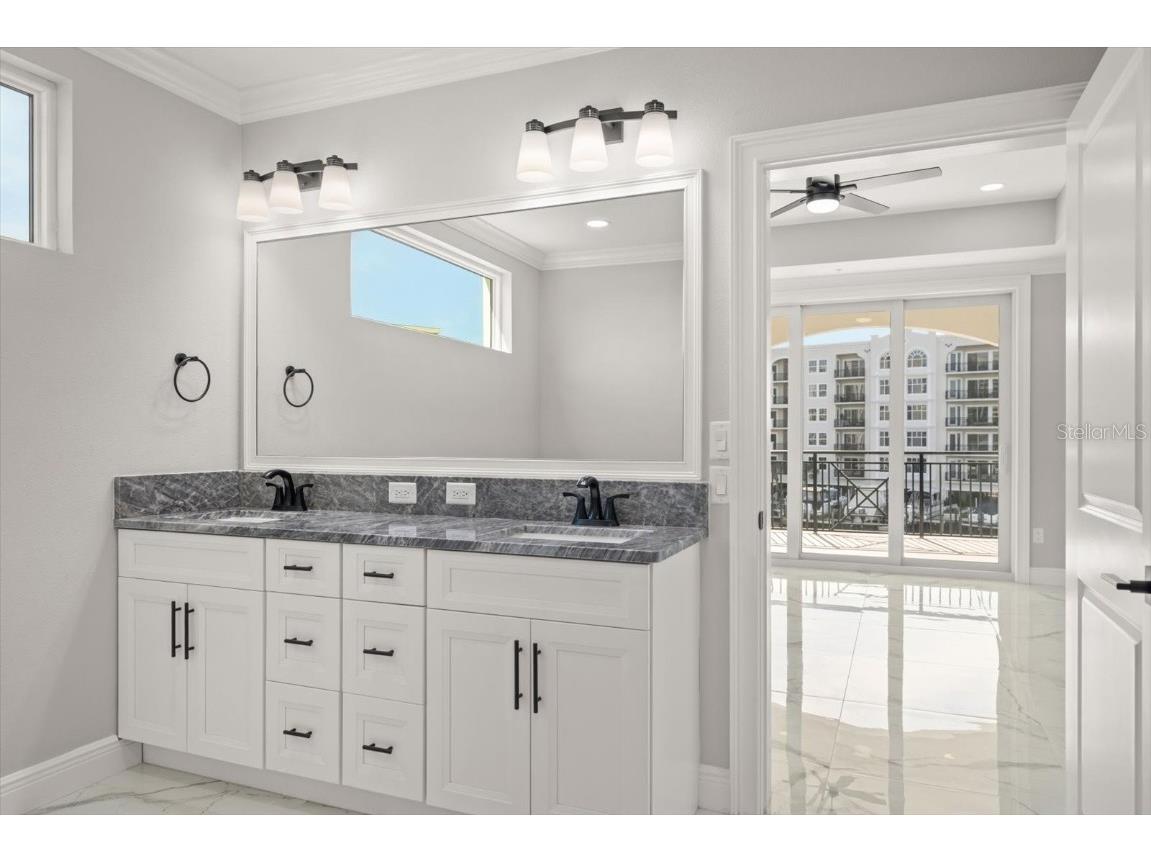 211 Dolphin Point #301 Clearwater FL 33767 TB8459343 image17