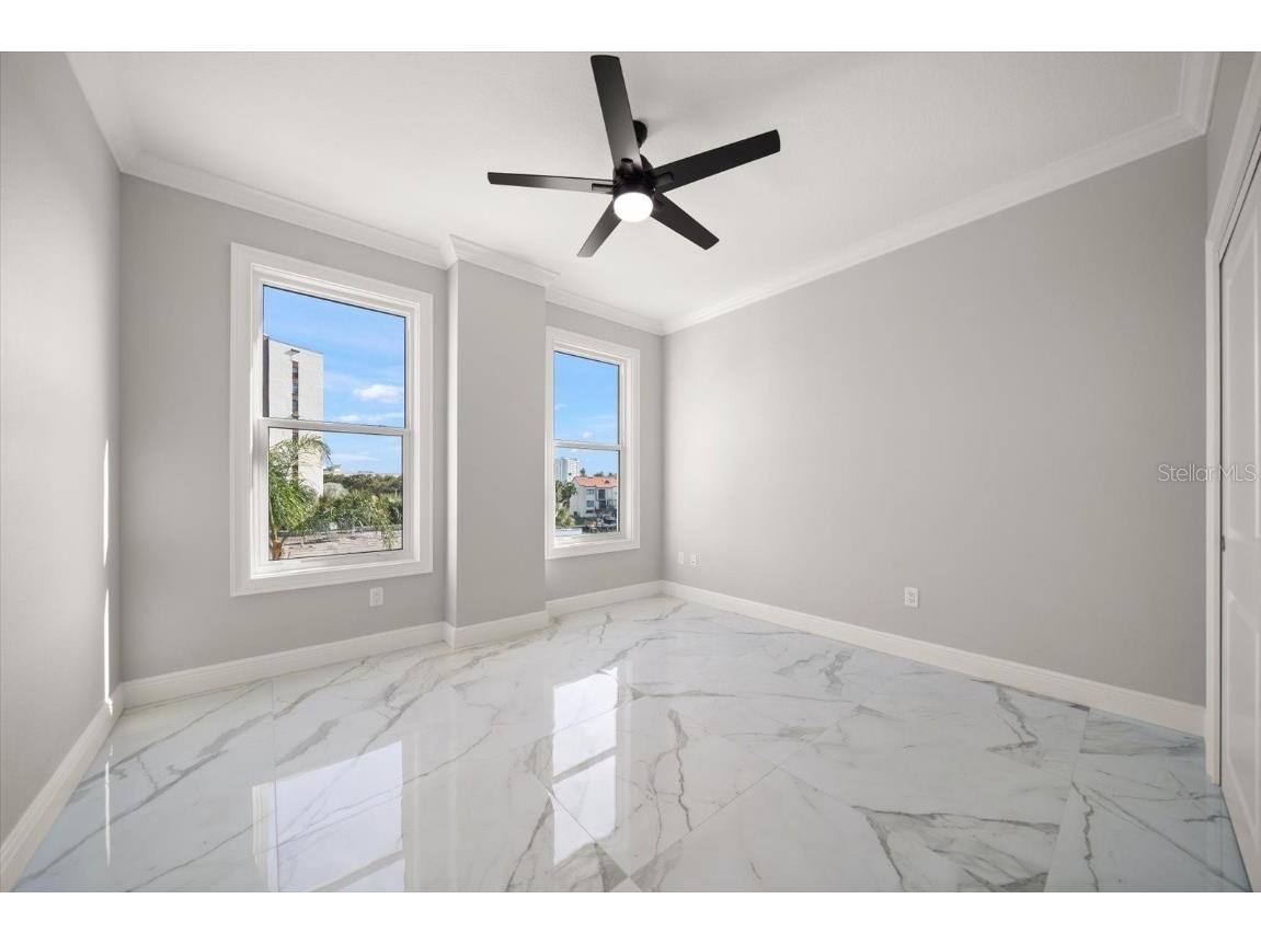 211 Dolphin Point #301 Clearwater FL 33767 TB8459343 image25