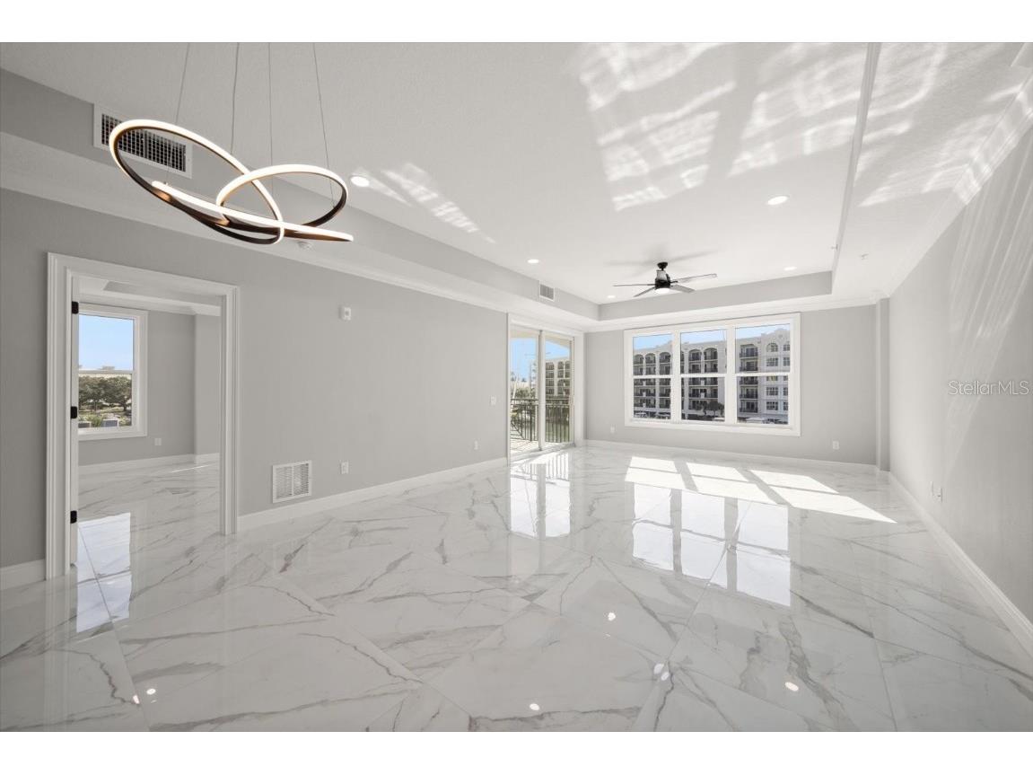 211 Dolphin Point #301 Clearwater FL 33767 TB8459343 image7