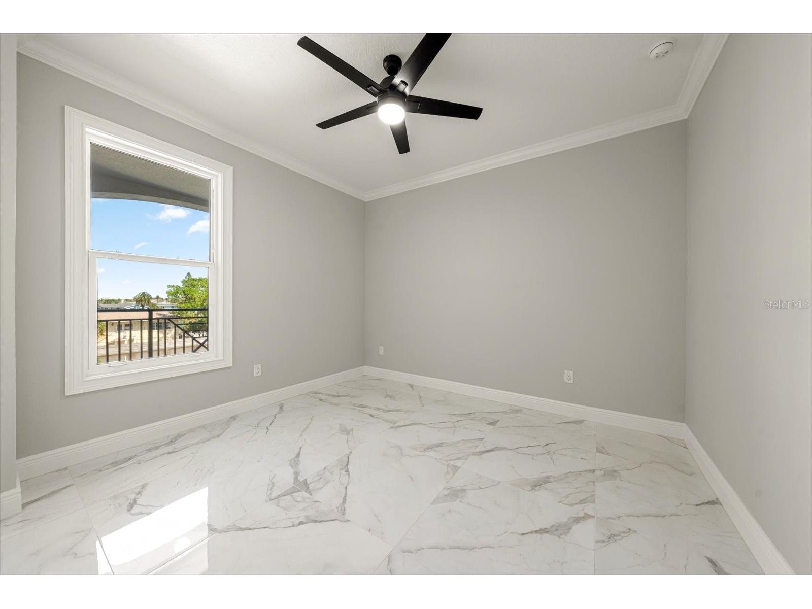 211 Dolphin Point #302 Clearwater FL 33767 TB8485704 image16