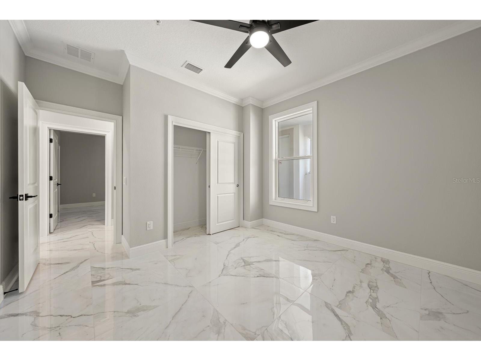 211 Dolphin Point #302 Clearwater FL 33767 TB8485704 image17