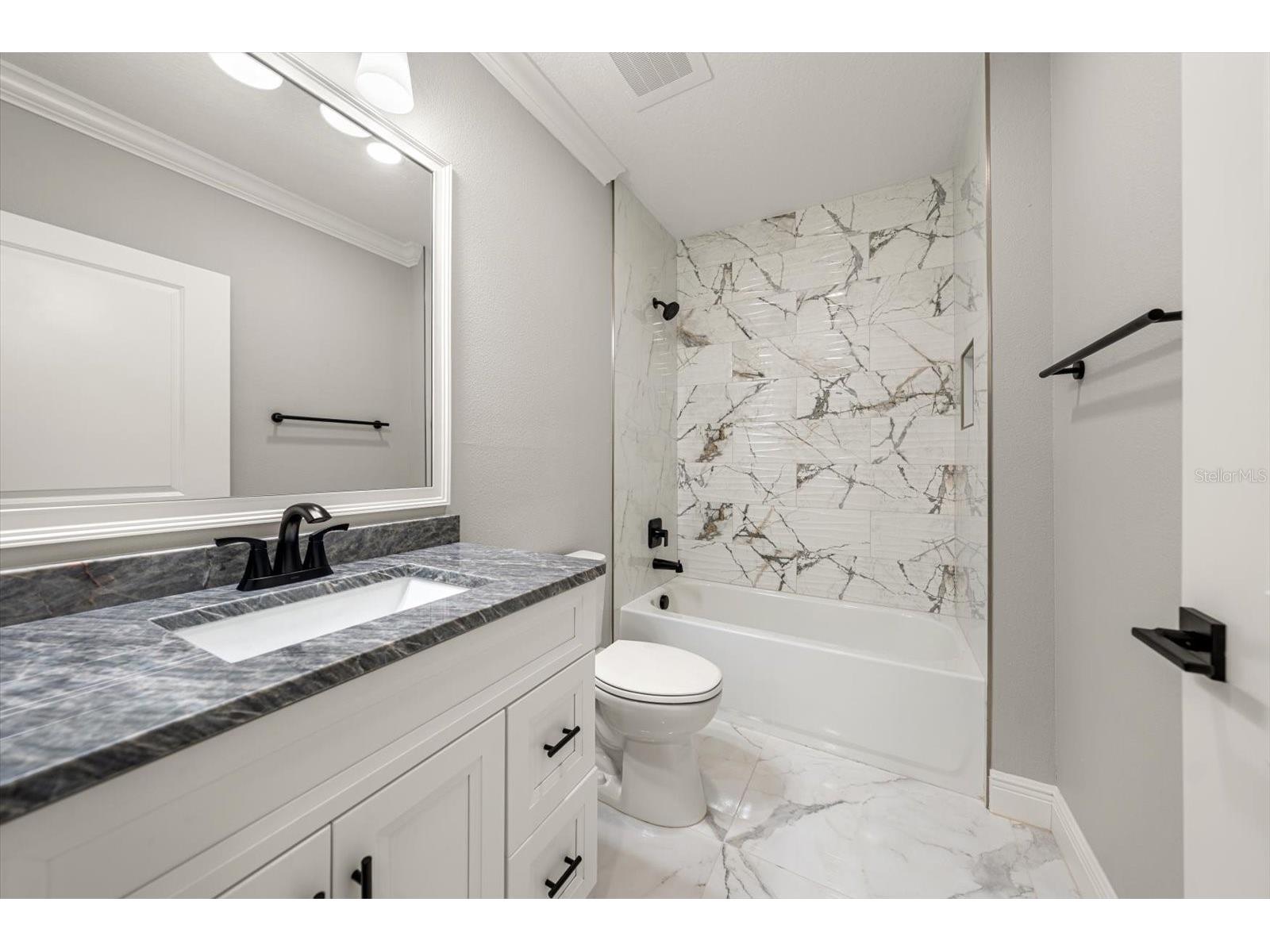 211 Dolphin Point #302 Clearwater FL 33767 TB8485704 image19