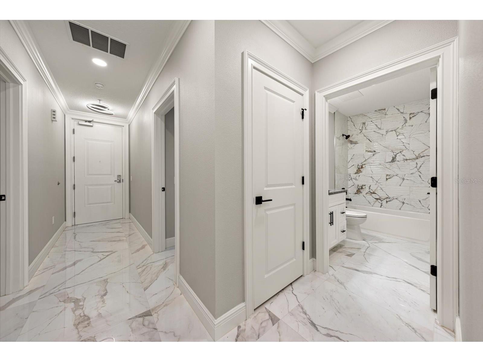 211 Dolphin Point #302 Clearwater FL 33767 TB8485704 image21