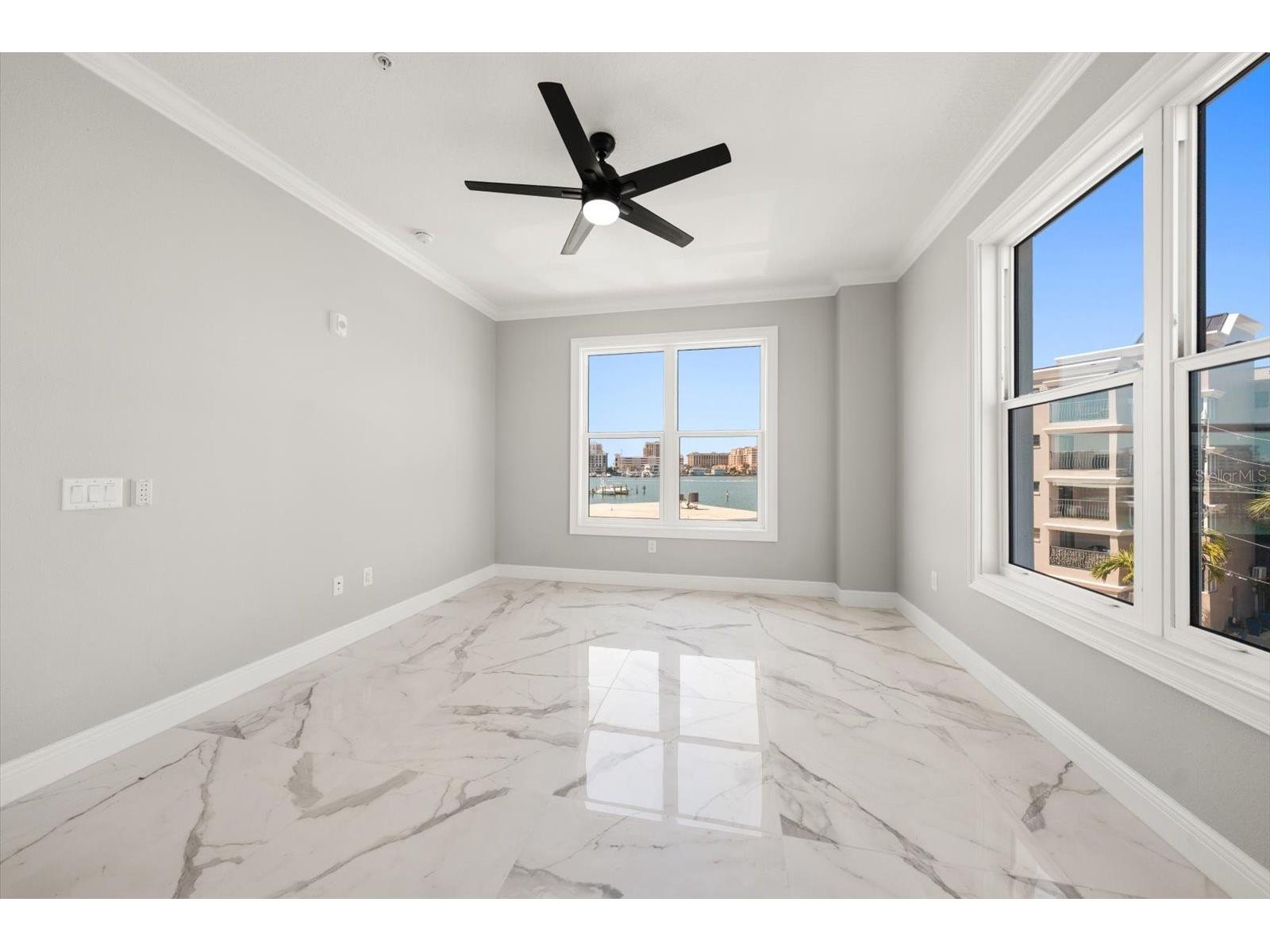 211 Dolphin Point #303 Clearwater FL 33767 TB8485711 image17