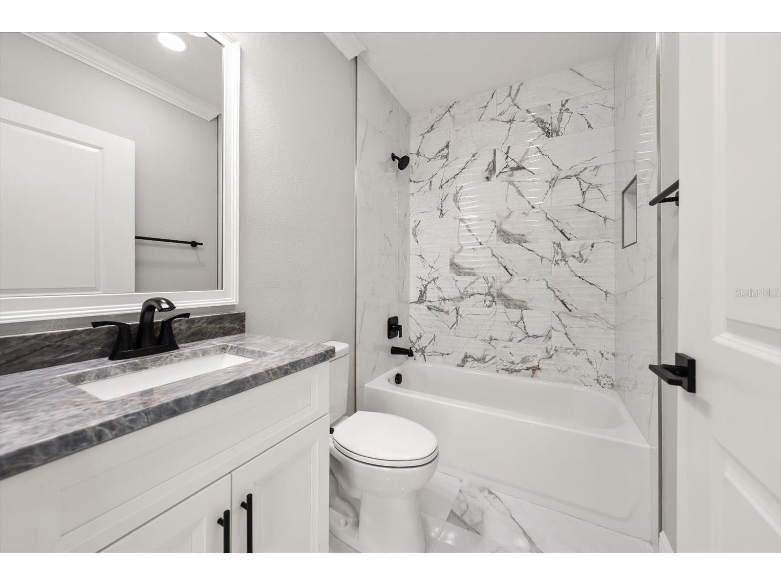 211 Dolphin Point #303 Clearwater FL 33767 TB8485711 image20