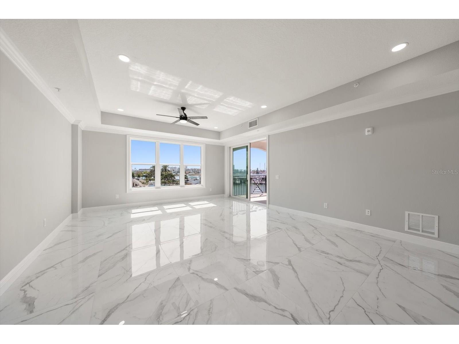 211 Dolphin Point #303 Clearwater FL 33767 TB8485711 image26