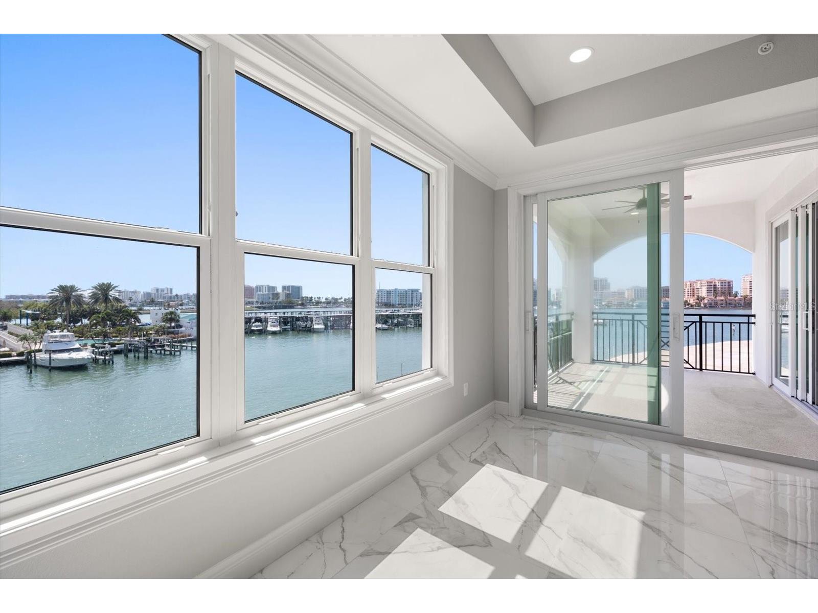 211 Dolphin Point #303 Clearwater FL 33767 TB8485711 image4